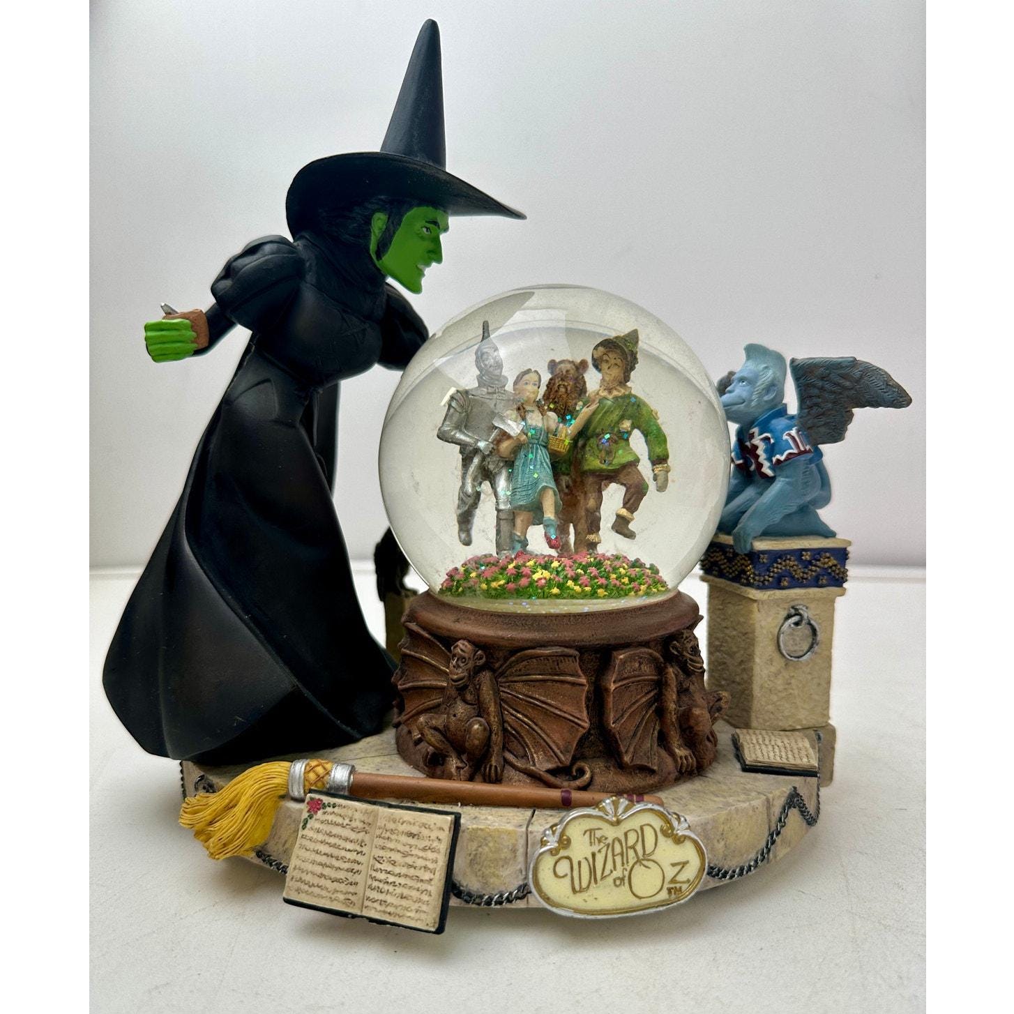 Wicked musical snow globe - Etsy 日本