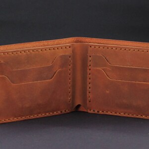Cartera de cuero personalizada, billetera plegable de cuero hecha a mano, billetera minimalista, billetera delgada, regalo para padrinos de boda, regalo de San Valentín para él
