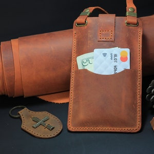 Leren crossbody telefoontas, gepersonaliseerde lederen telefoontas, kleine telefoontas met riem en kaartportemonnee, cadeau voor Valentijnsdag
