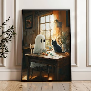 Puede incluir: Un fantasma blanco con un tazón de huevos de Pascua azules y verdes se sienta en una mesa de madera con un gato negro. El fantasma lleva una sábana blanca y tiene dos ojos negros. El gato está sentado en la mesa y mirando al fantasma. La escena está ambientada en una cocina rústica con una ventana en el fondo.