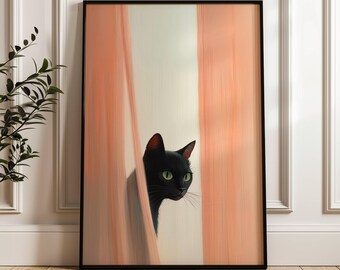 Puede incluir: Un gato negro con ojos verdes asoma por detrás de un par de cortinas de color melocotón.