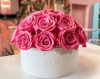 Luxury Preserved Roses in Vase – 25 Forever Rose Arrangement – Long Lasting 3+ Years – Mother’s Day Gift for Her