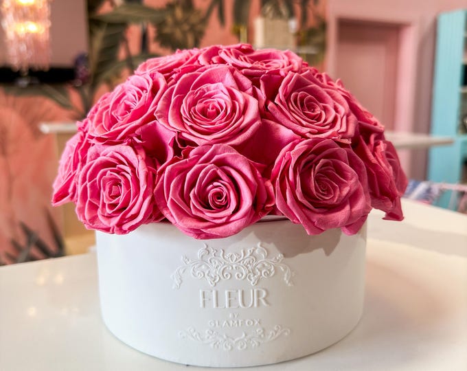 Luxury Preserved Roses in Vase – 25 Forever Rose Arrangement – Long Lasting 3+ Years – Mother’s Day Gift for Her