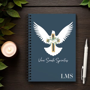 Diario de oración católico personalizado para mujeres, regalo de confirmación para niñas, cuaderno personalizado para notas de sermones y estudio bíblico con jabón.