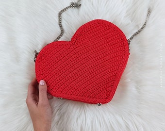 Crochet Heart Bag Pattern: Learn to Crochet This Heart Shaped Crochet Purse with This Easy Crochet Bag Pattern, DIY Handbag Crochet Project