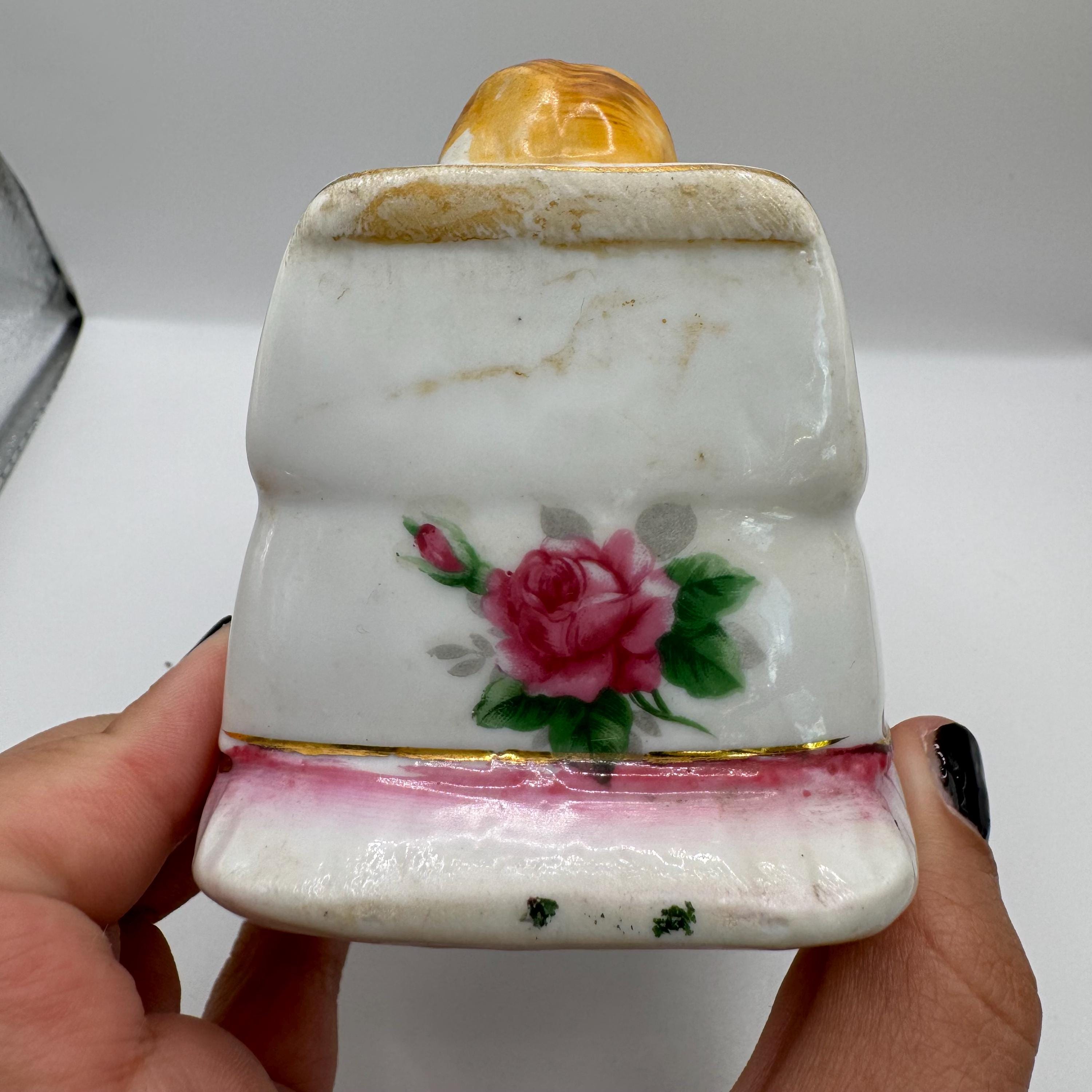 Vintage Ceramic Pinup Girl Nodder Ash Tray 1940s/1950s Japan
