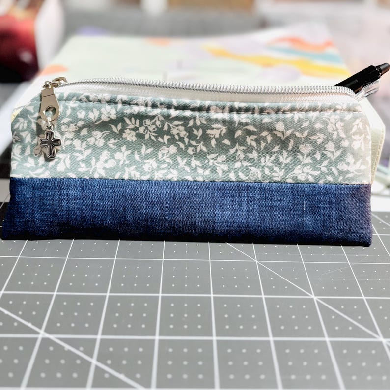 Borsa tote per la Bibbia / Borsa per libri cristiani / Borsa per lo studio delle Scritture / Regalo di fede fatto a mano immagine 2