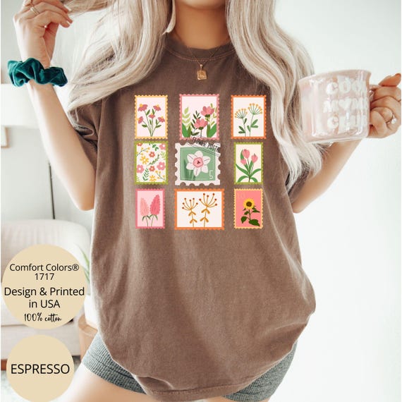 Peace Love Hippiness T-Shirt For Women - Colorful Flower & Car Graphic, Loose Fit Tee