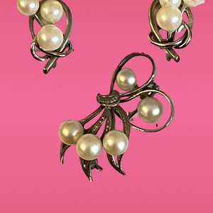 Vintage 1950s Mikimoto Sterling & Pearl Broach/ Earrings image 1