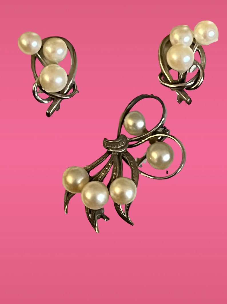 Vintage 1950s Mikimoto Sterling & Pearl Broach/ Earrings image 1