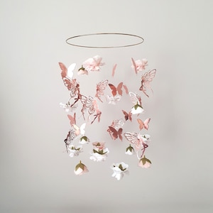 Fee Schmetterling und Blumen Mobile, Feen Mobile, Schmetterling Mobile, Feen Mobile für Krippe, Märchen Mobile, Feen Mobile, Feen Kinderzimmer