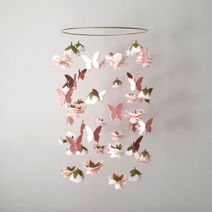 Móvil de flores y mariposas, móvil para cuna de niña, móvil de mariposas para cuna, móvil de oro rosa para bebé, móvil de flores, móvil floral para guardería