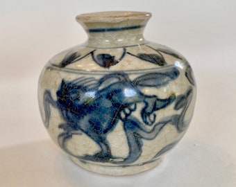 Ming Dynasty Blue and White Jarlet with Lions