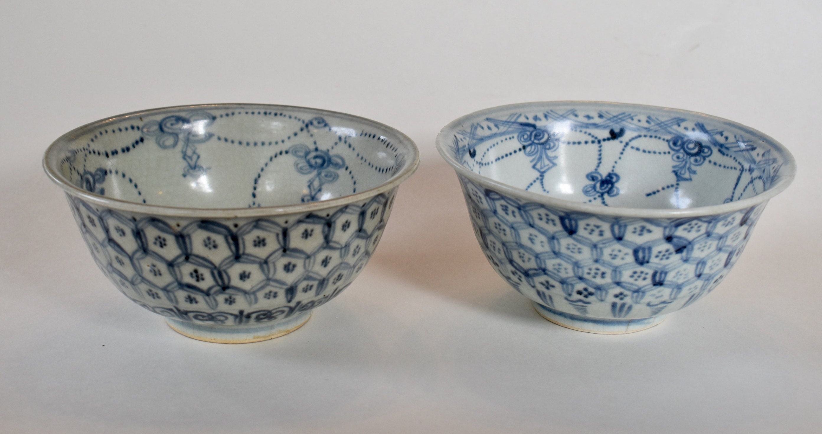 彫刻模様の陶器　ボウル 楽天市場】BLUE彫 反ボウル(大) | 約φ21×7.5cm 電子レンジ可 食洗器可