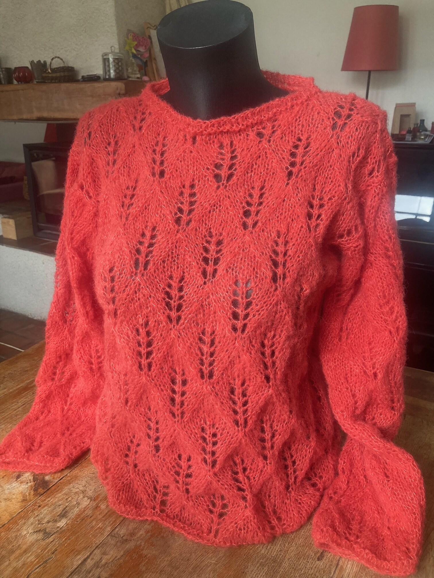 Soft and warm round neck leaf pattern lace sweater in hand-knitted alpaca