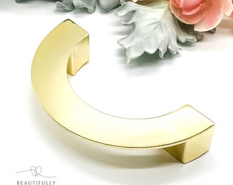 Gold half moon Drawer handle,  halfmoon drawer pull, half moon cabinet handle, Gold cupboard handle, C shaped wardrobe handle, drawer pull