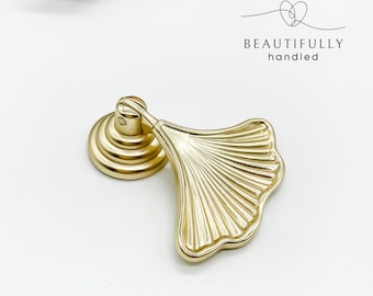 Drawer knobs gold Gingko leaf Fan shaped Drawer handles Art Deco Cabinet handles gold knob Cupboard drop pull gold drawer pulls gold knobs