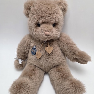 Gund Vintage 1986 Collectors Classic Sitting Teddy Bear Limited Edition Vintage Collectible! (14 inch)