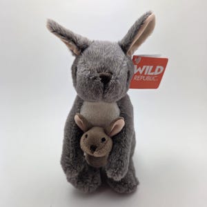 Wild Republic Kangaroo Stuffed Animal Plush with Baby Joey! New with Tags (9 inch)
