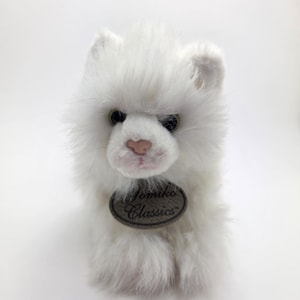 Russ Yomiko Classics White Cat, Vintage Collectible Cat (8 inch)