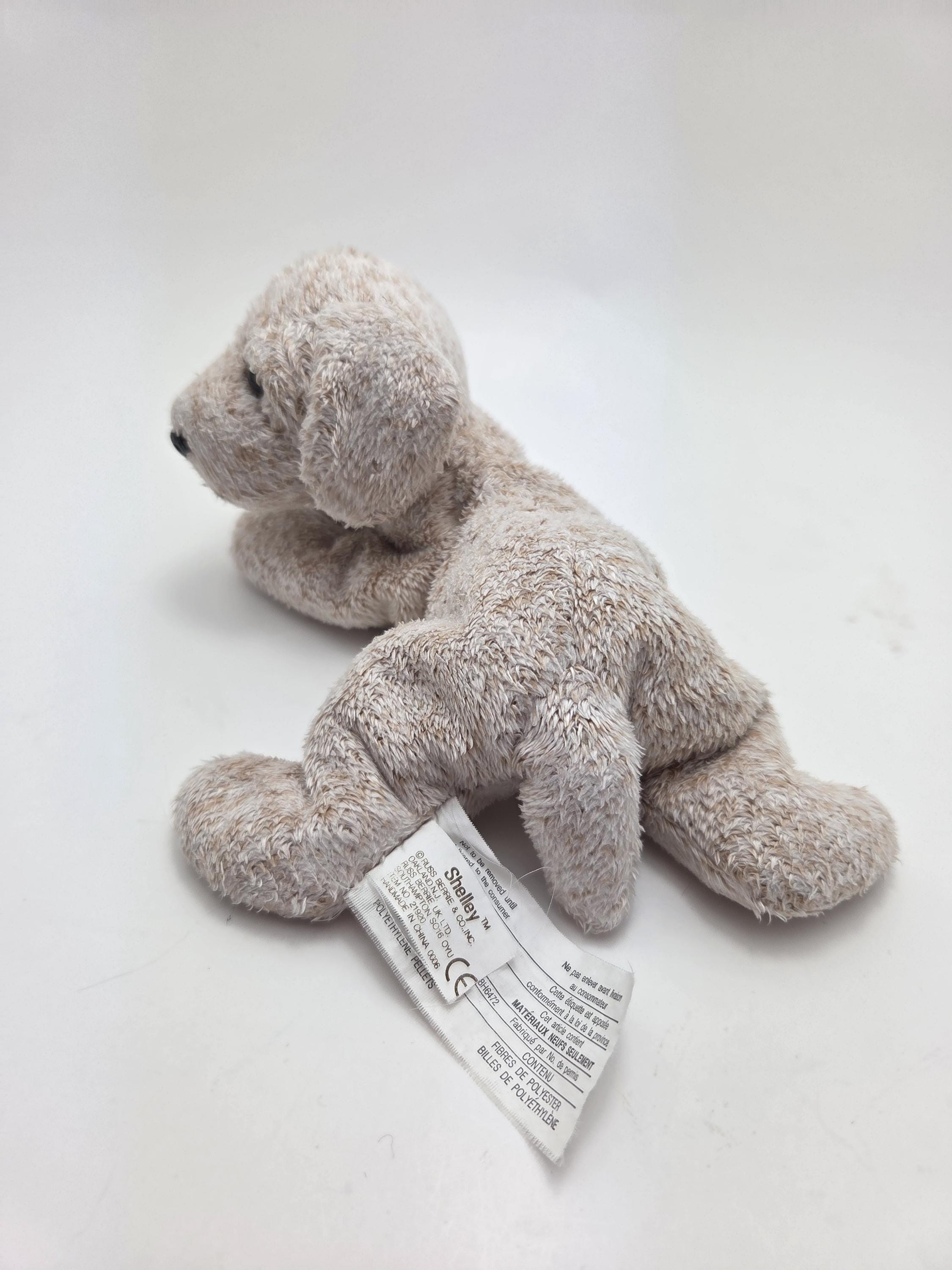 Luv Pets Russ グレーのぬいぐるみ　指すいの出来るモンチッチの様な子 Russ Luv Pets “shelley” the Dog, New Condition Without Tag *rare