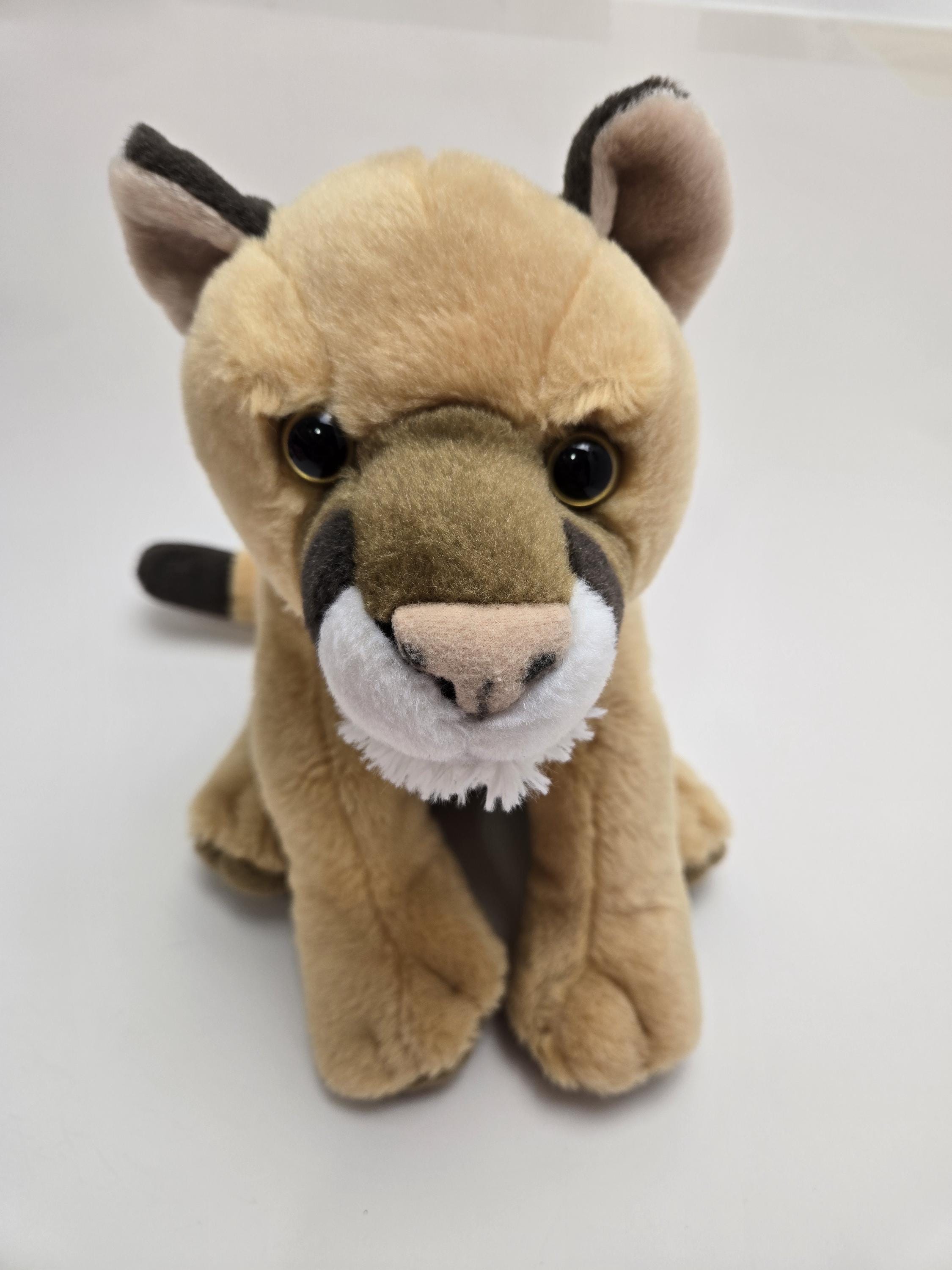 海外作家　ピューマのぬいぐるみ Puma stuffed animal - Etsy 日本