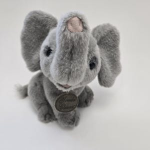 Yomiko Classics Russ Berrie Elephant Vintage Collectible Plush (8 inch)