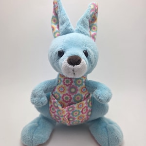 Vintage Webkinz Springy Kangaroo Plush with No Code / Tag, Ganz Plush (6 inch)