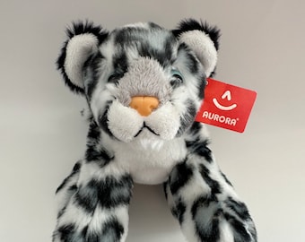 Adorable Aurora Snow Leopard, new condition with original tags (7 inch)