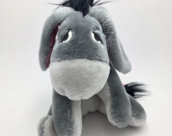 Disney Vintage Plüsch “Eeyore” der Esel von Winnie the Pooh, Vintage Sammlerstück, sehr guter Zustand ohne Tags (13 cm)