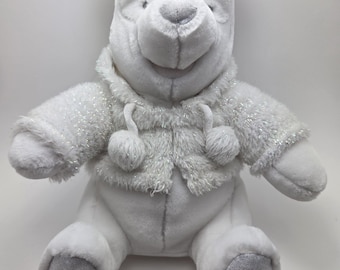 Disney witte Winnie de Pooh Winter Wonderland witte trui Vintage pluche van Winnie de Pooh (13 inch)