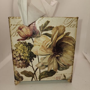 Handmade decoupage wooden tissue box cover, Vintage Flowers