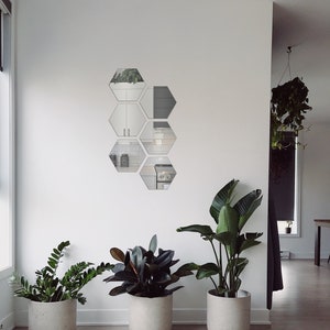 Hexagon Shape Decorative Acrylic Mirror Wall Decoration, 3/6/9/12 Packets Minimalist Mirrored Wall Art, Mirror Decor for Wall