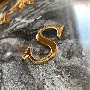 Letras doradas - Letrero acrílico personalizado - Letras acrílicas con efecto espejo dorado y plateado - Texto para bodas - Century Font