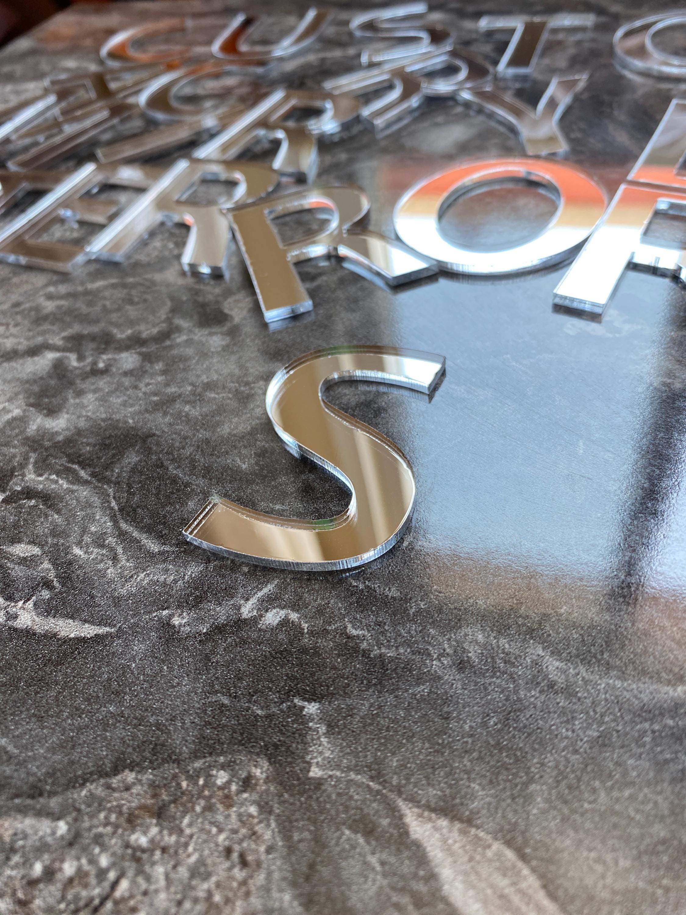 Letter R Mirror Custom Acrylic Mirror Letters, 3D Gold Wall Decor - Etsy