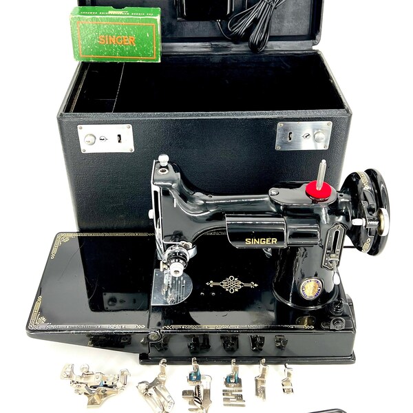 Beautiful Condition Singer Featherweight 221 Centennial Edition Sewing Machine w / Case and Attachments - Totalmente reparado, ajustado y probado