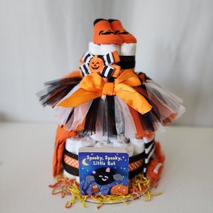 Halloween Diaper Cake (Girl)- Baby Gift/Baby Shower Centerpiece