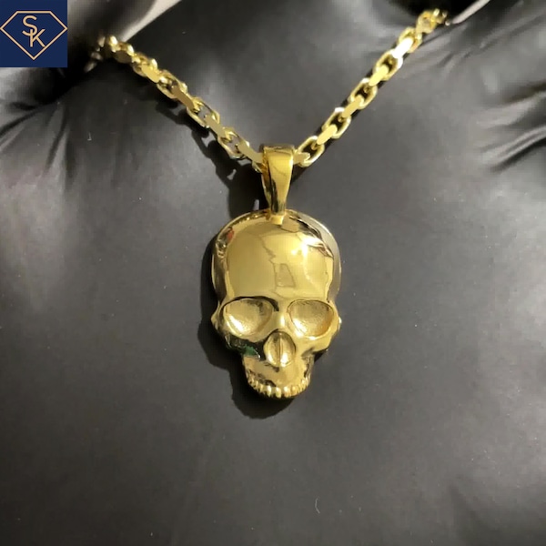 Brand New 14K Solid Yellow Gold Skull Pendant