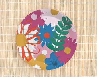 Set of 7.5 " Floral Plastic Plates, Made in UK, Bright Botanical Party Décor, Shatterproof Summer Plate Set, Bold Colorful Outdoor Tableware