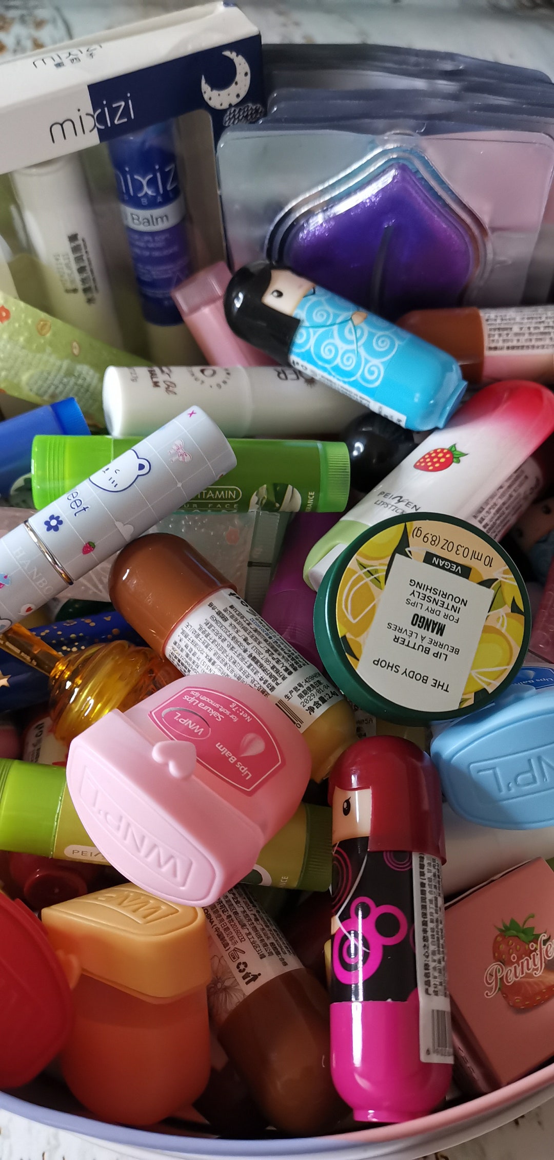 Lucky Lip Scoops Mystery Scoop Lip Gloss Bundle Lip Gloss Scoop Cruelty