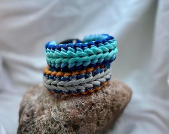 Custom Handmade Paracord Survival Bracelet
