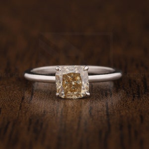 1.00 CT Cushion Cut Canary Yellow Moissanite Engagement Ring, Solitaire Wedding Ring, Claw Prongs, Ring for Women, Handmade Ring, Gift Ring