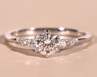 Zierlicher runder, im Labor gewachsener Diamant Versprechensring, Diamant in Klauen Zacken gefasst, Diamant Verlobungsring für Frauen, Ring in Gelb, Weiß, Roségold