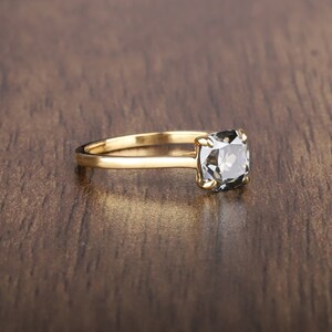 Solitaire Ring	
Stacking Ring