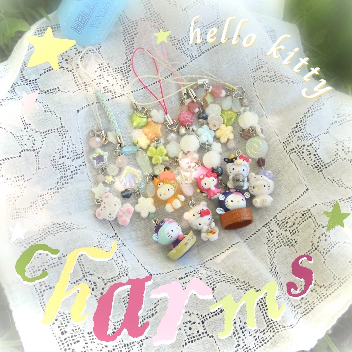 Gotochi Kitty - Etsy