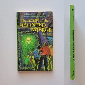 The Secret of the Haunted Mirror by M. V. Carey / Alfred Hitchcock and The Three Investigators / Vintage Scholastic Horror