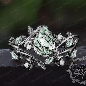 Vintage pear shaped moss agate engagement ring sets Art deco black gold leaf moon promise ring Nature inspired bridal sets Her jewelry gifts