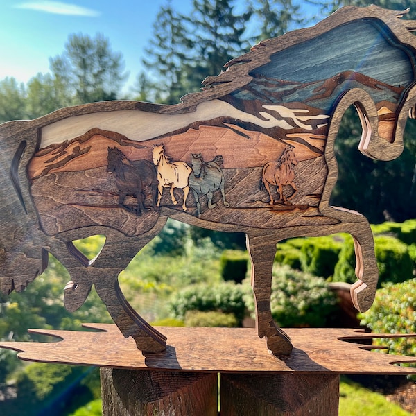 Art de cheval en bois gravé au laser fait main, décoration d'intérieur, cadeau, décoration de chambre d'enfant, décoration murale pour passionné de chevaux, fabriquée à la main dans l'Oregon