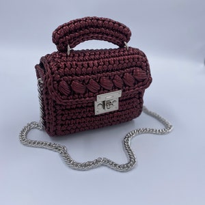 Sac métallique fait main, sac métallique bordeaux, sac pour femme bordeaux de luxe, sac de soirée au crochet, sac à bandoulière métallique tricoté