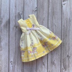 Yellow carousel Lolita dress for pullip and Blythe doll